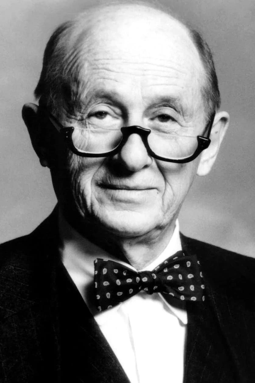 Milton Selzer की तस्वीर