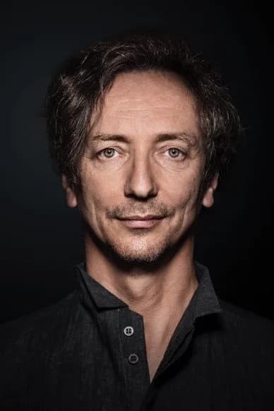 Foto di Volker Bertelmann