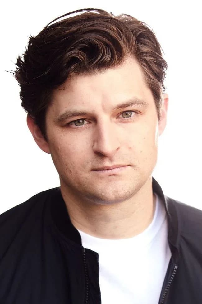 Kevin Bigley 사진
