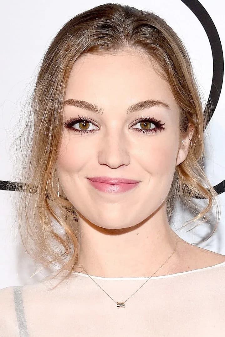 Lili Simmons की तस्वीर