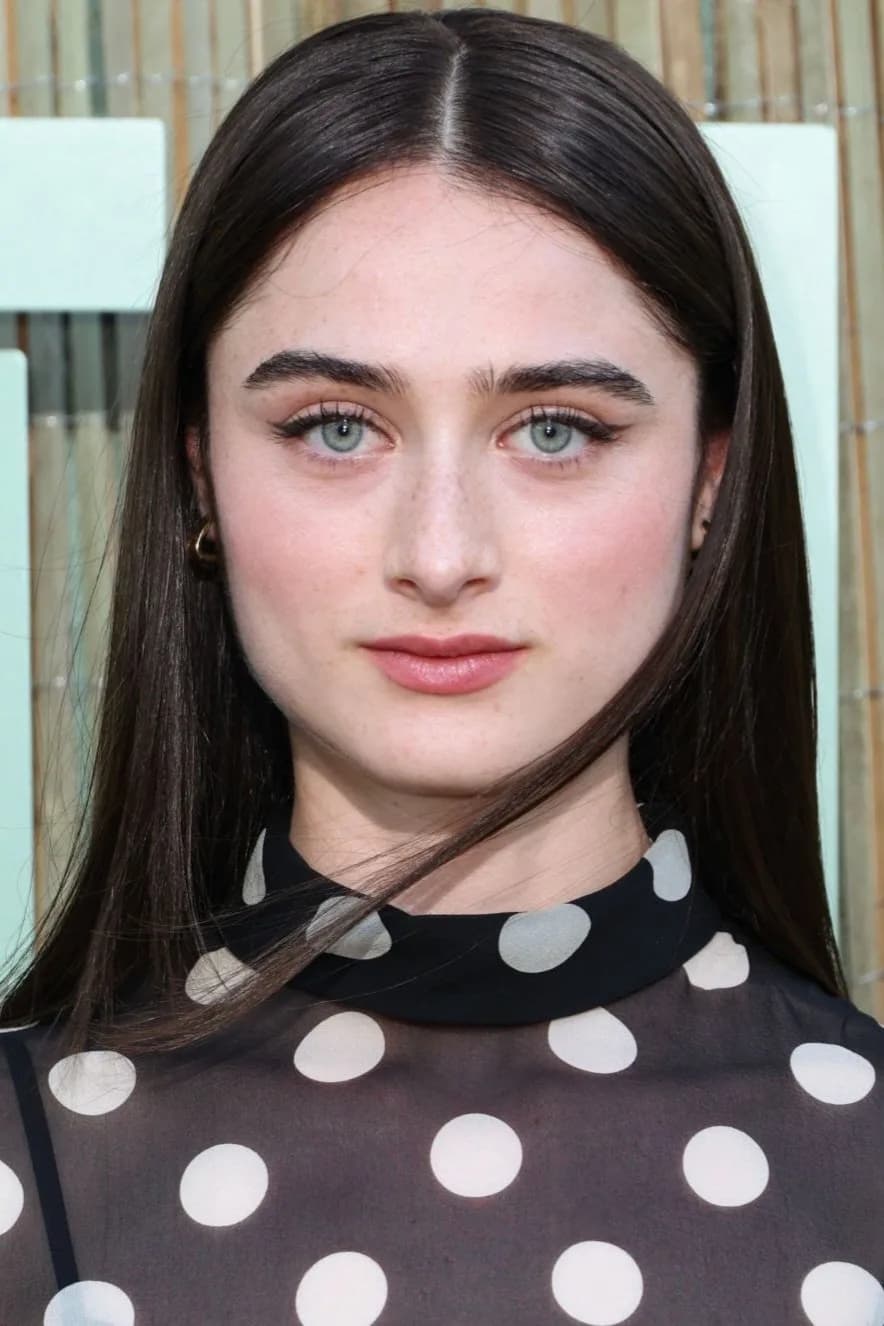 Raffey Cassidy fotoğrafı