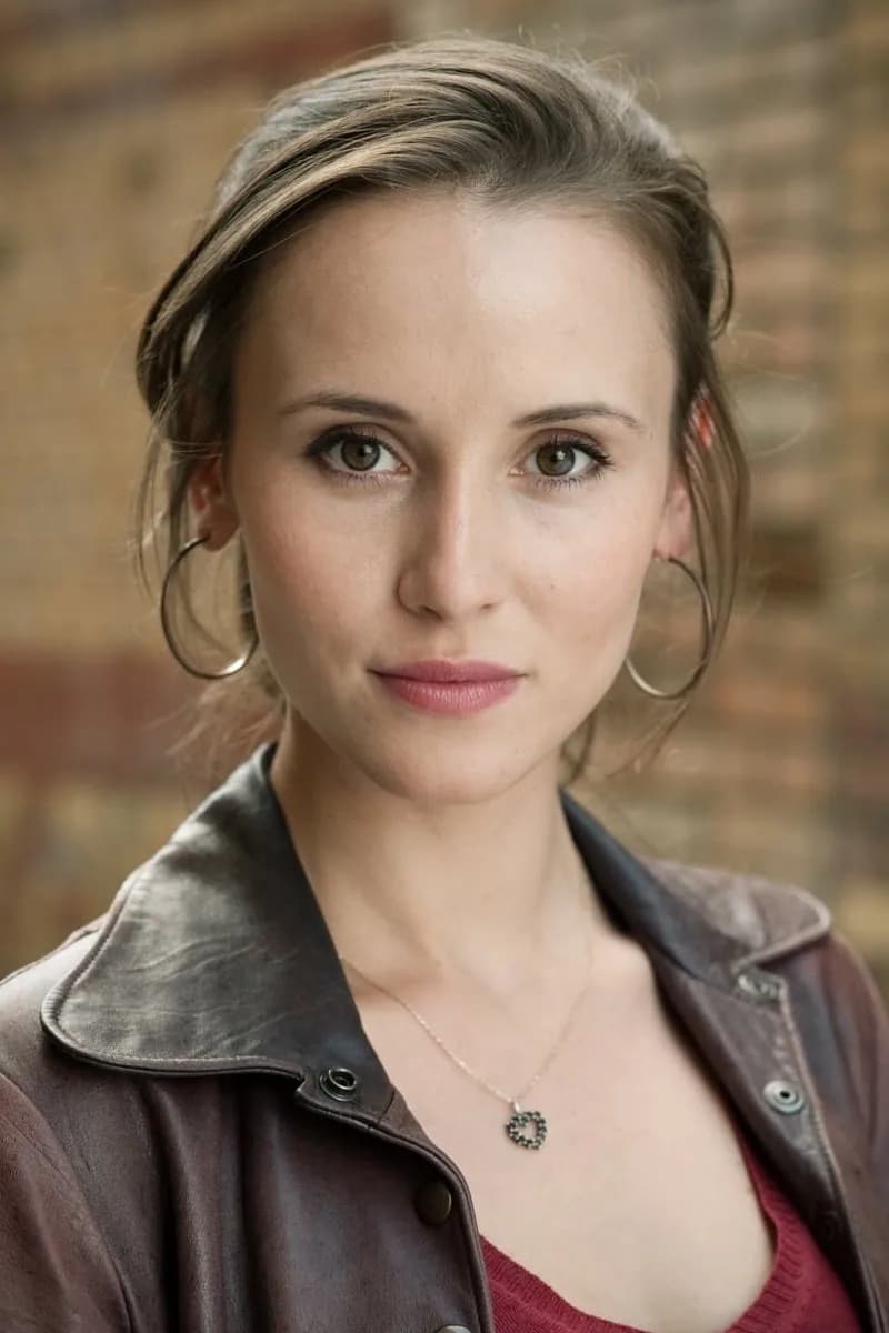 Peri Baumeister photo