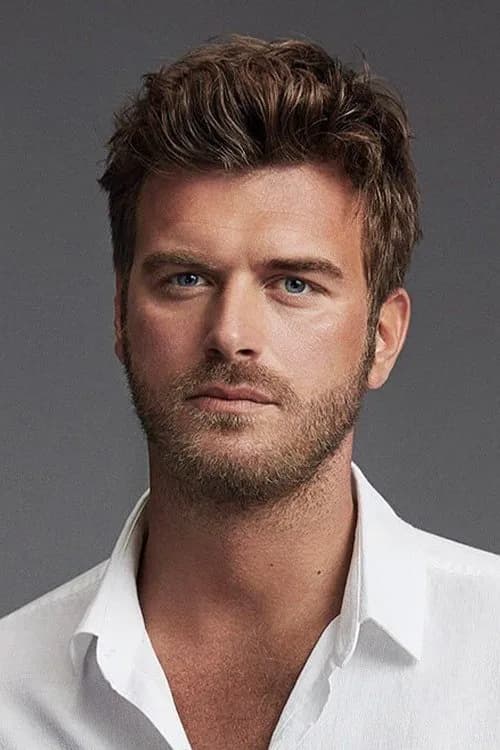 Kıvanç Tatlıtuğ fotoğrafı