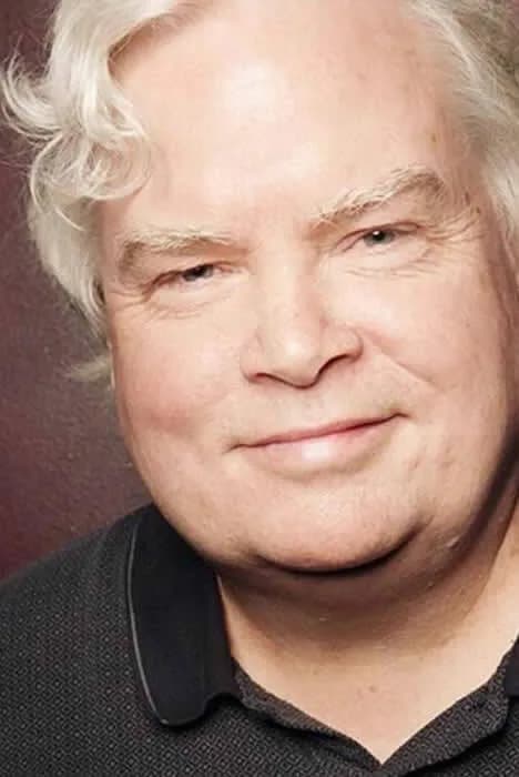 Frank Conniff的照片