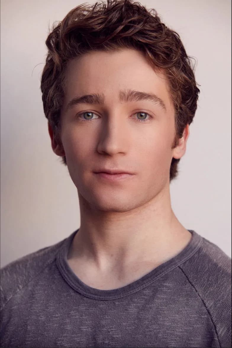 Cooper Roth की तस्वीर