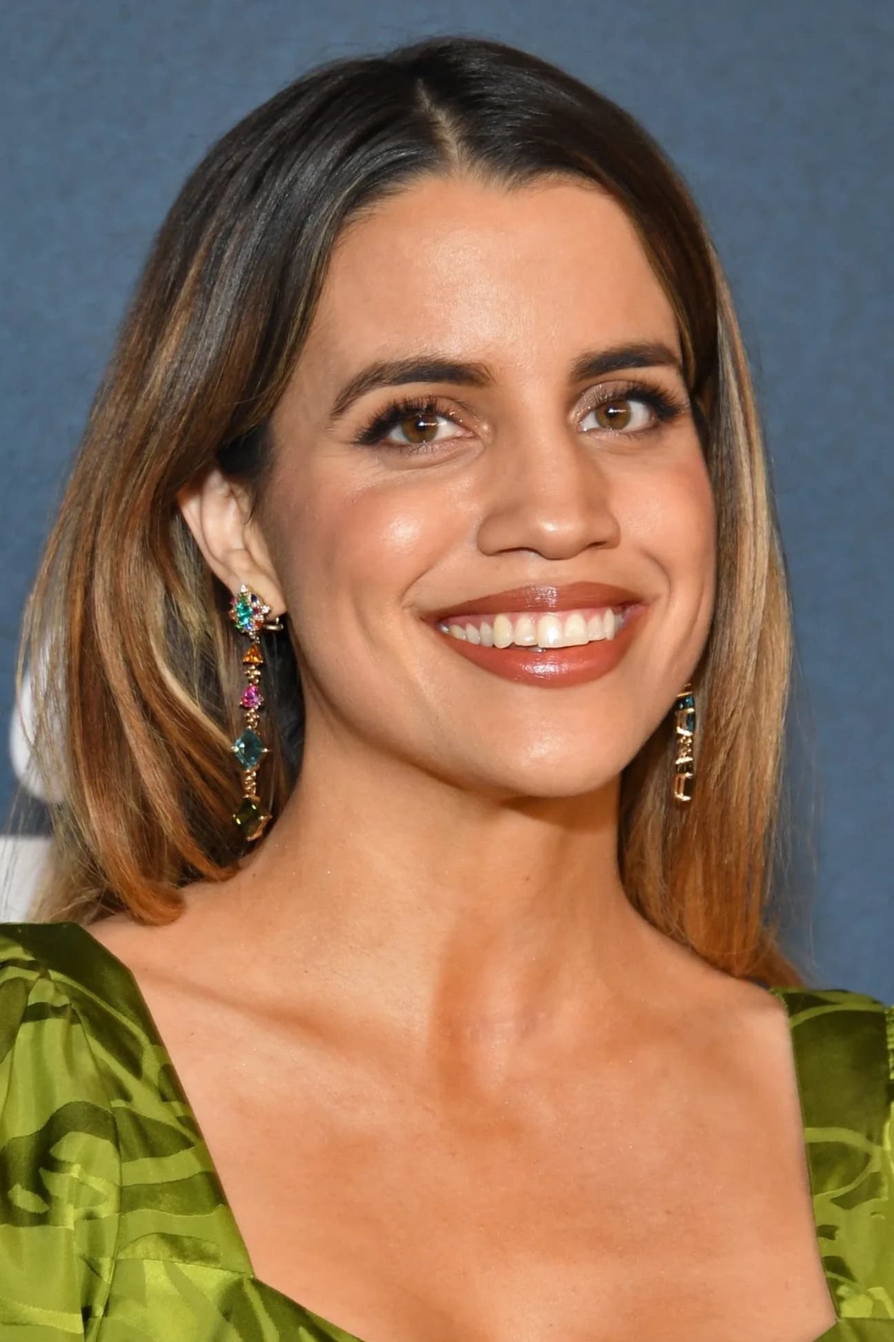 Natalie Morales photo
