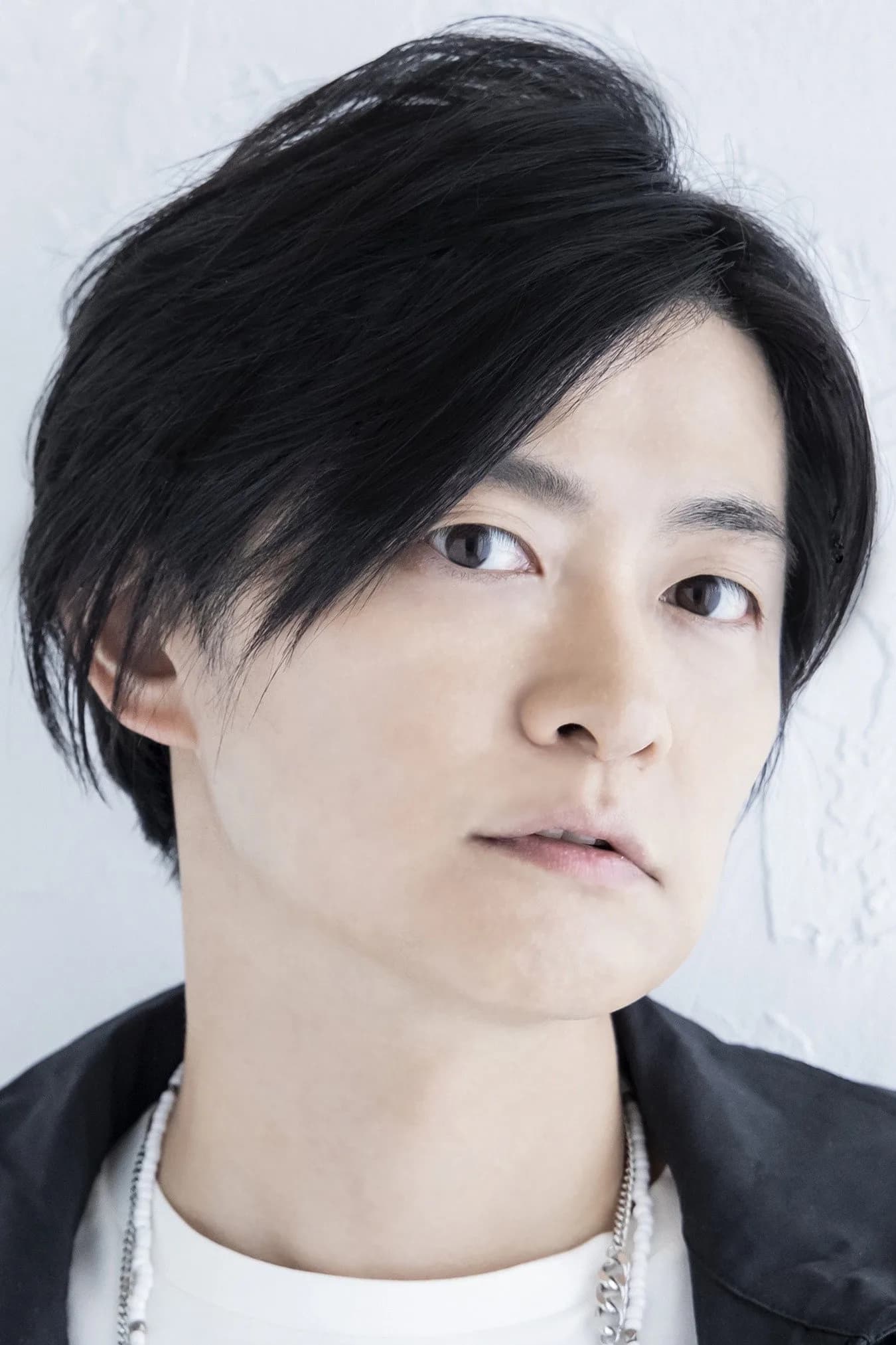 Hiro Shimono की तस्वीर