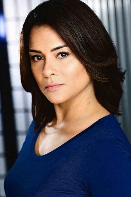 Alisa Reyes 사진