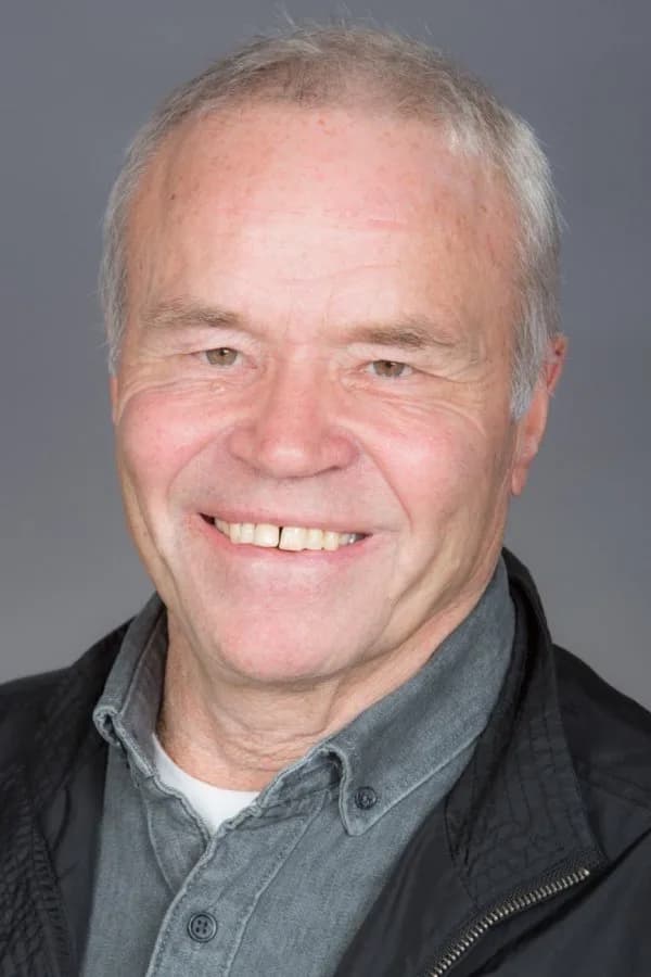 George Sweeney的照片
