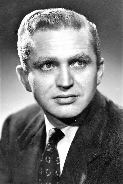 Karl Swenson 사진