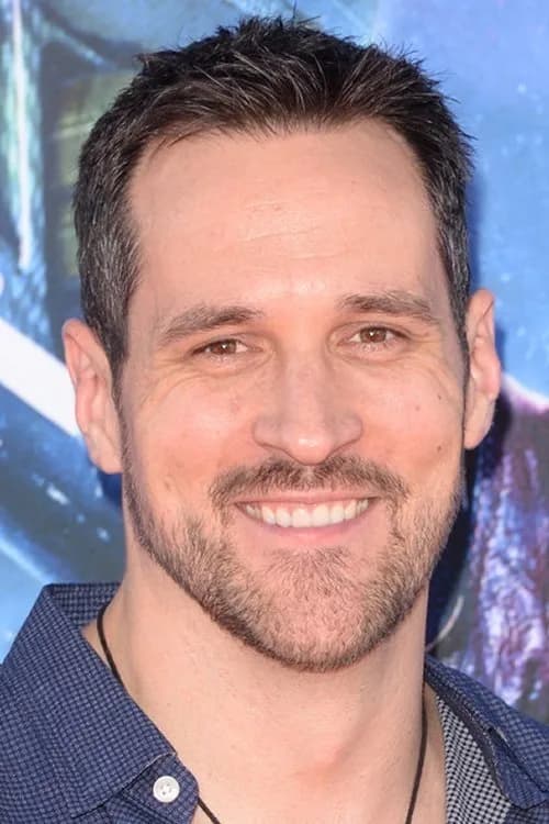 Travis Willingham 사진