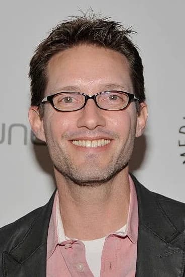 Mike Barker 사진