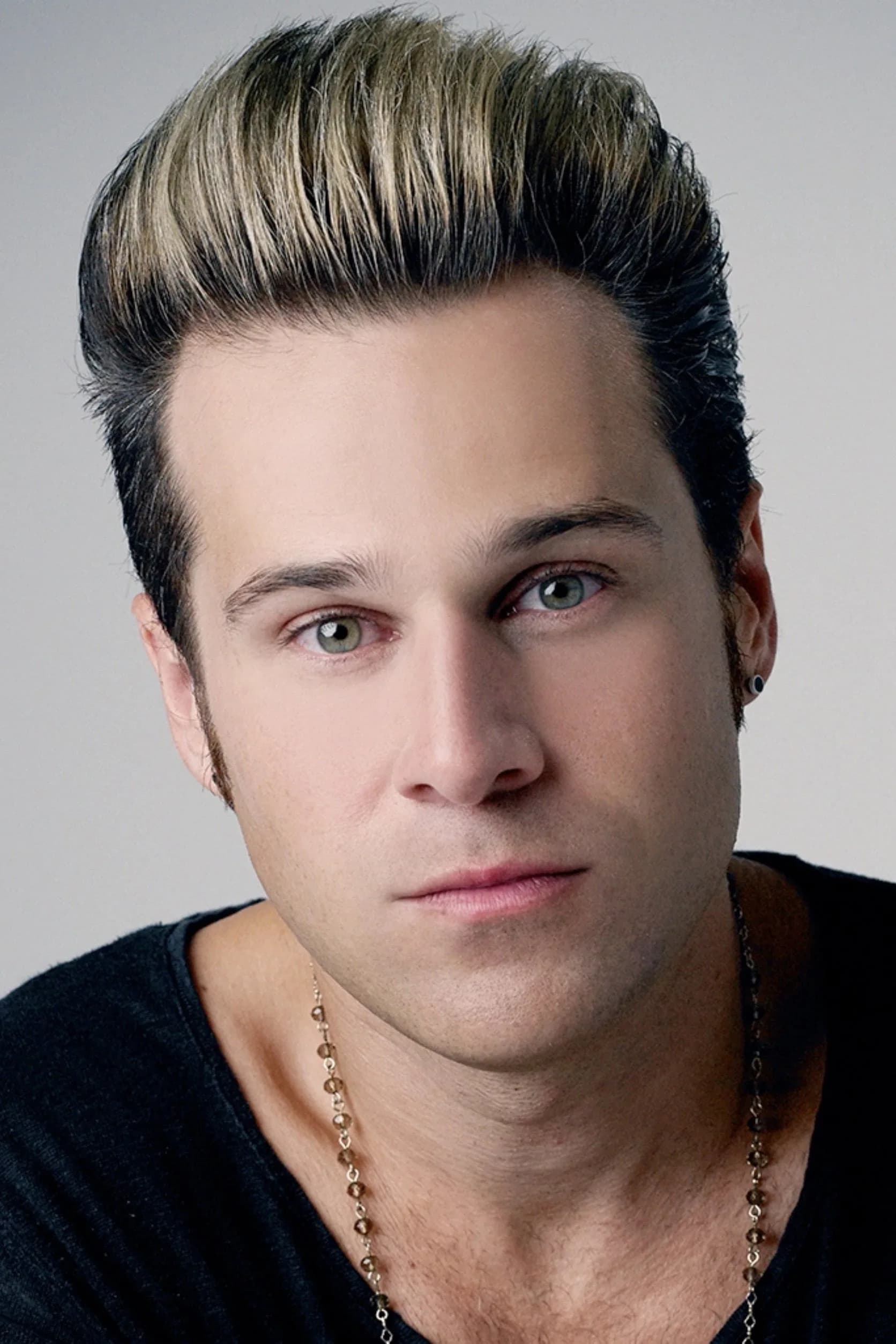Ryan Cabrera photo