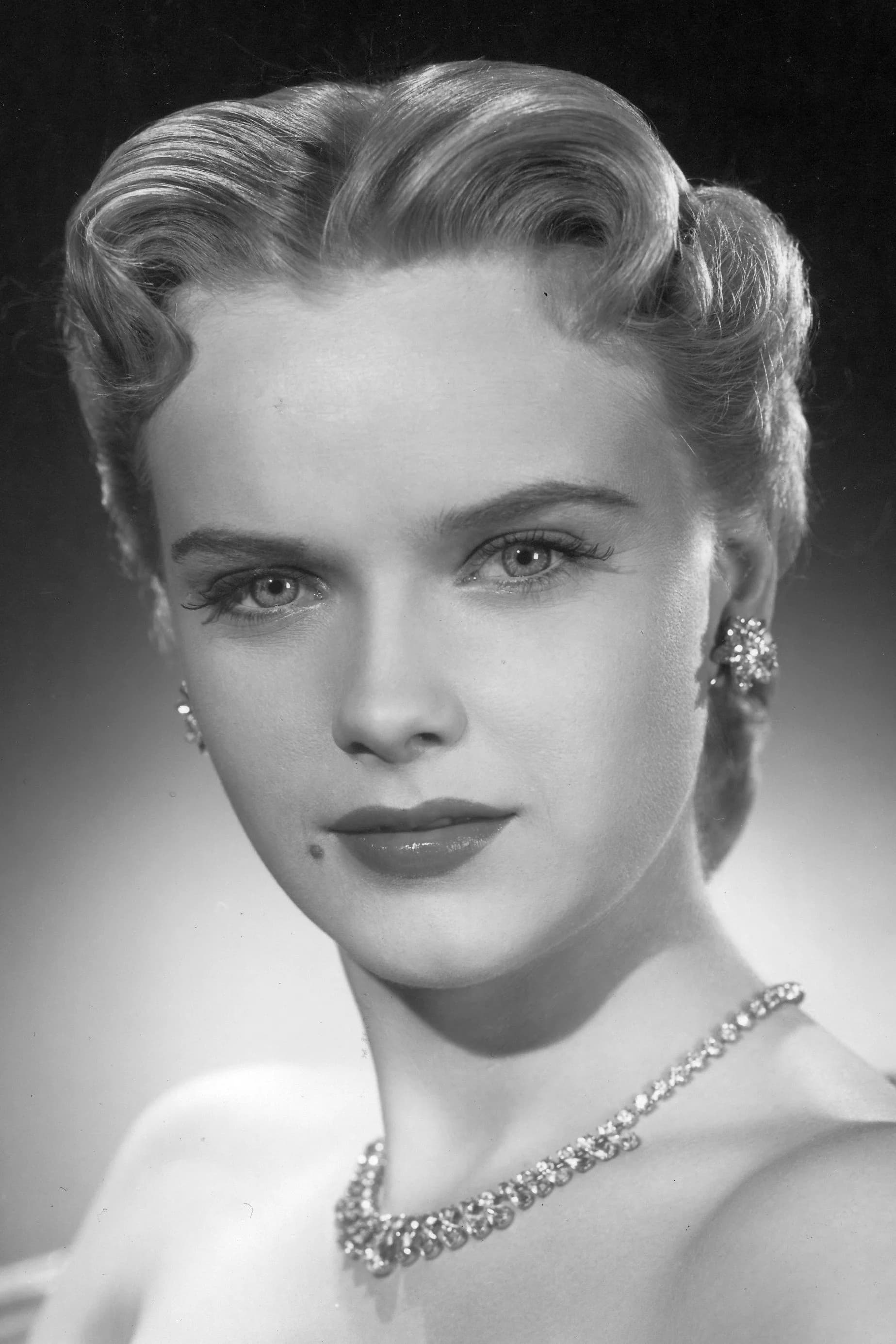 Profilo Anne Francis