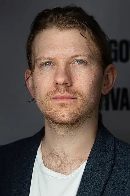 Nick Rowland fotoğrafı