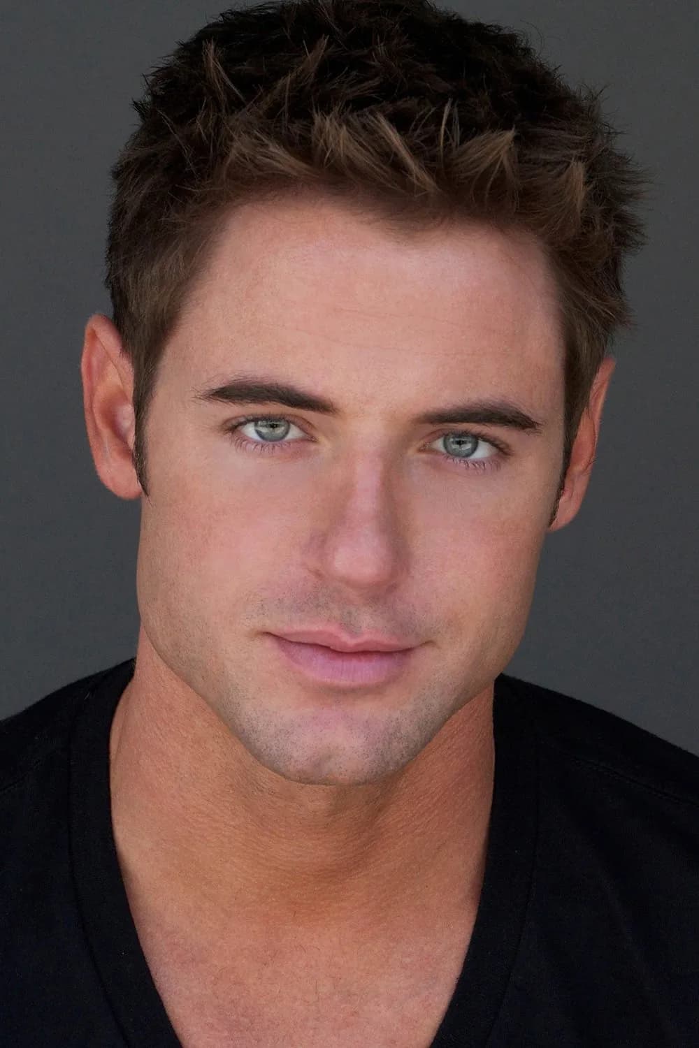 Brandon Stoughton 사진