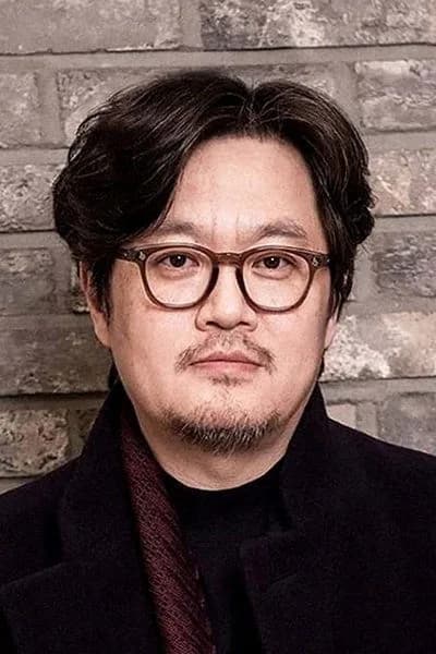 Woo Min-ho photo