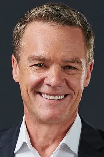 Stefan Dennis的照片