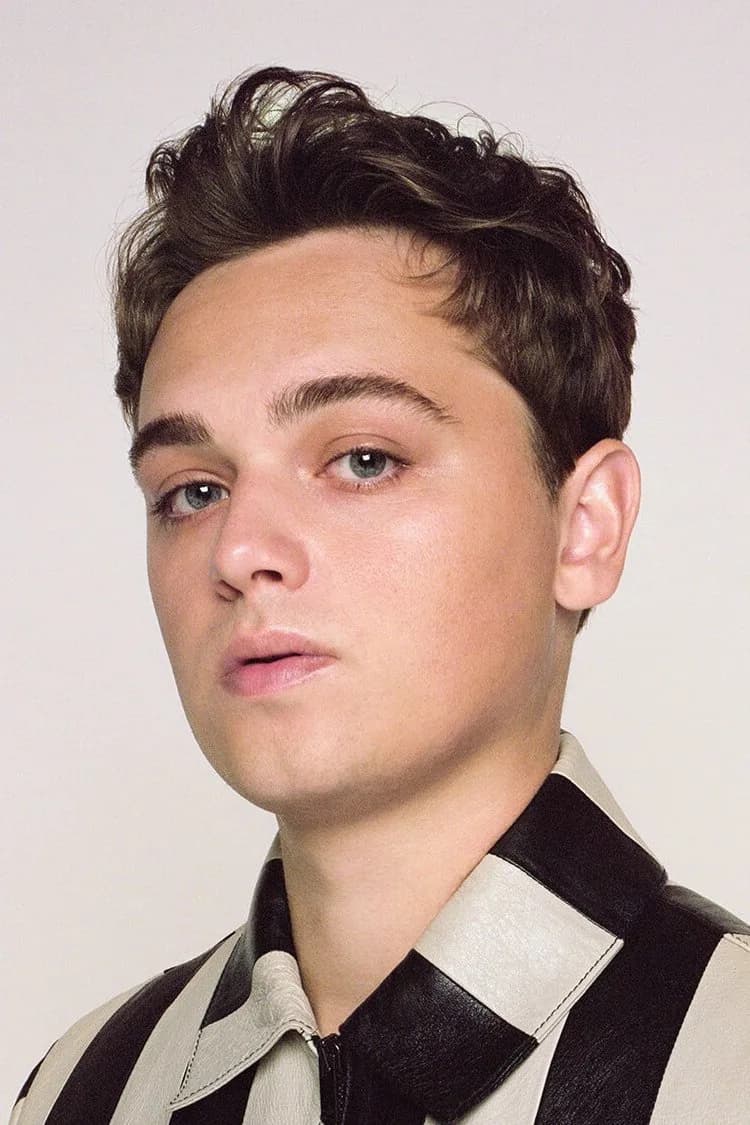 Dean-Charles Chapman fotoğrafı