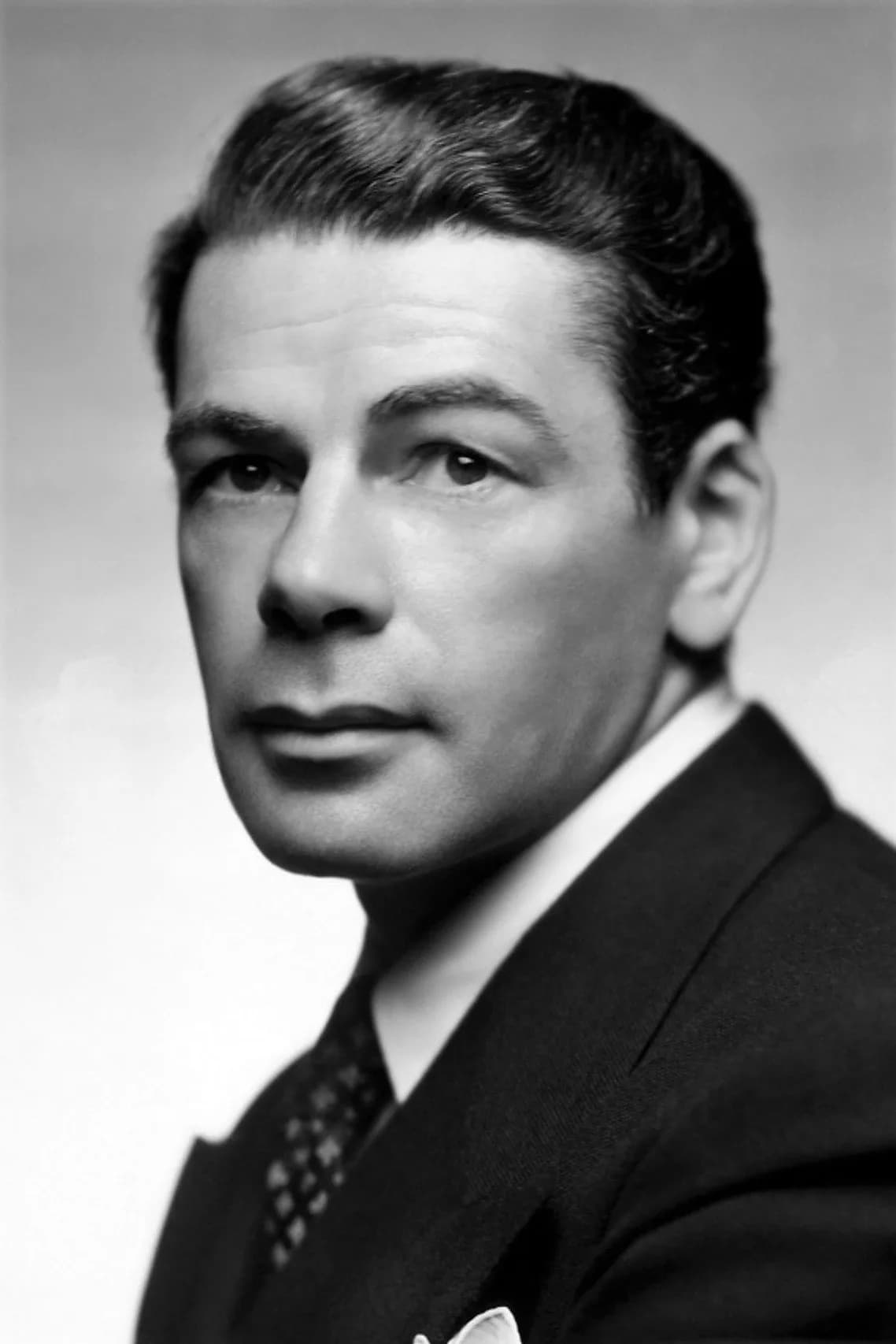 Фото: Paul Muni