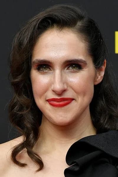 صورة Megan Amram