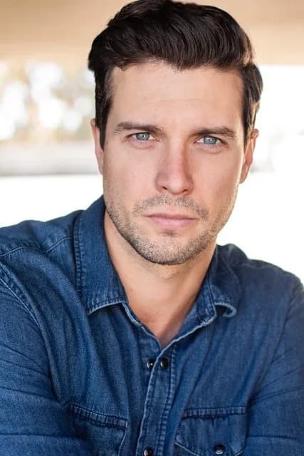 Foto de Clayton James