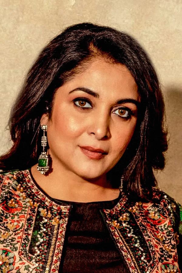Ramya Krishnan की तस्वीर