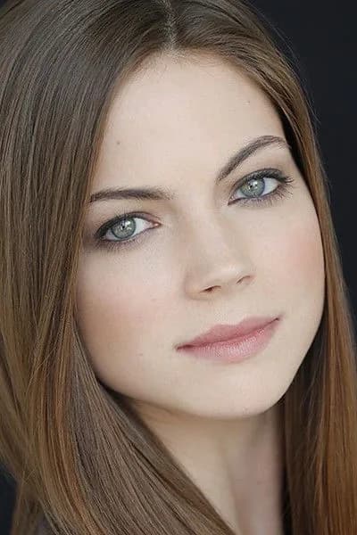 Caitlin Carver 사진