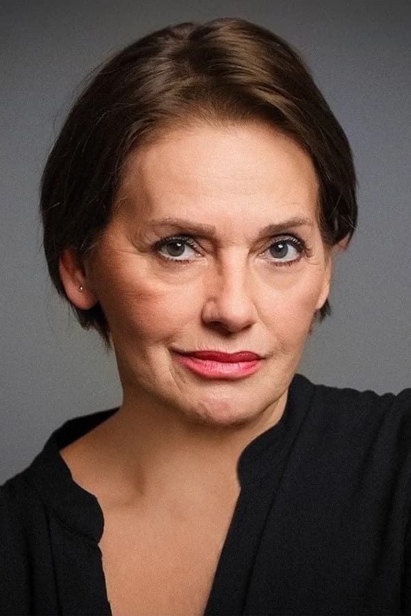 Nur Sürer 사진