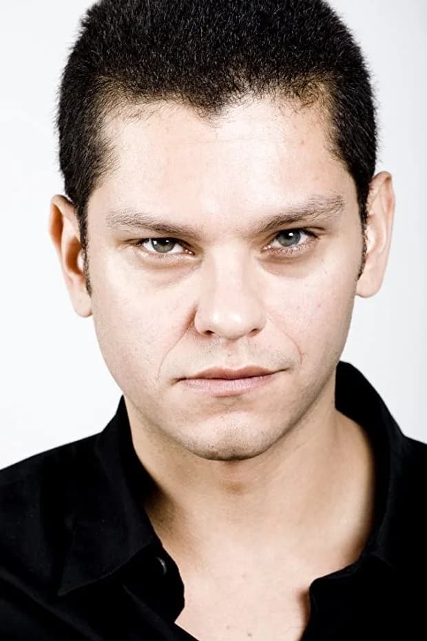 Daniel Louis Rivas की तस्वीर