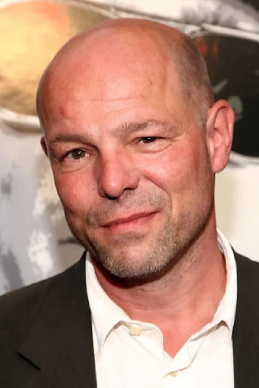 Simon Cellan Jones 사진
