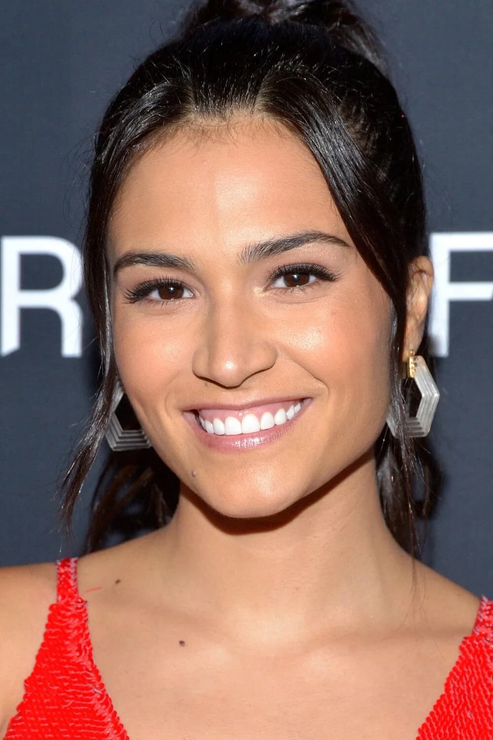 Kristina Reyes fotoğrafı
