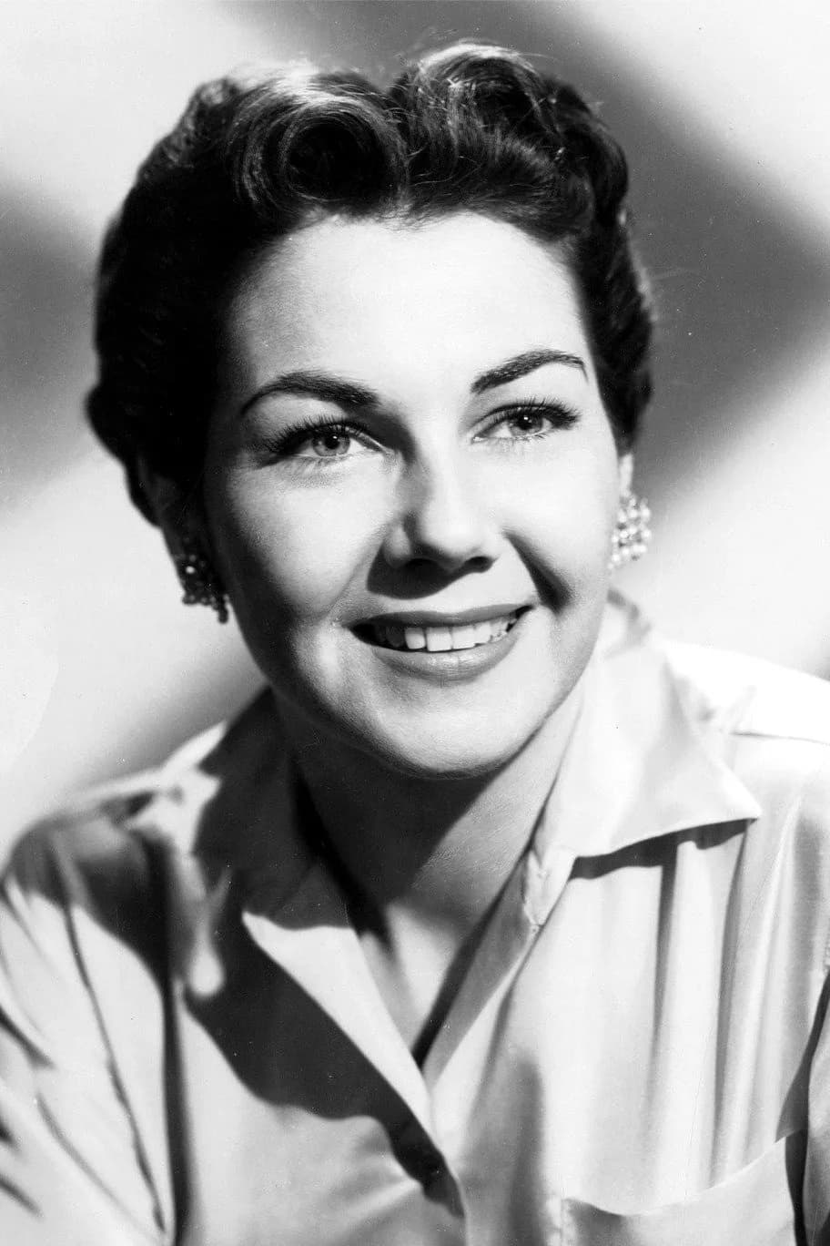 Jeanne Bates photo