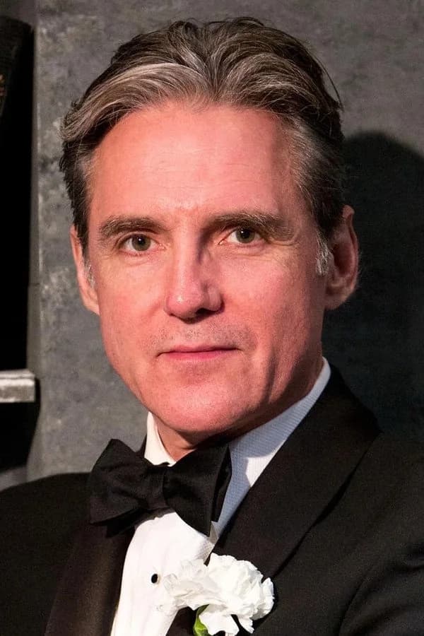 Фото: Michael Praed