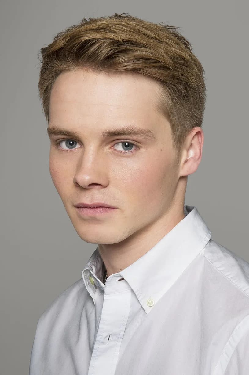 Sam Strike photo