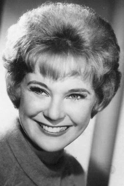 Connie Hines fotoğrafı