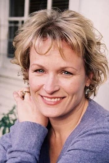 Elizabeth Dennehy fotoğrafı