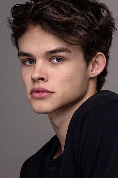 Curran Walters 사진
