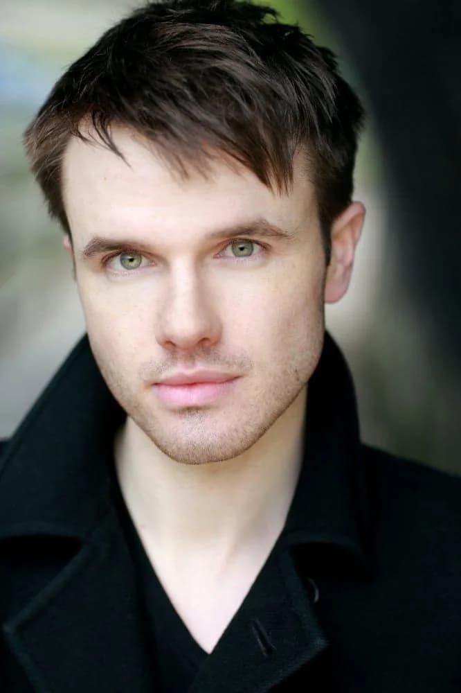 Ronan Raftery 사진