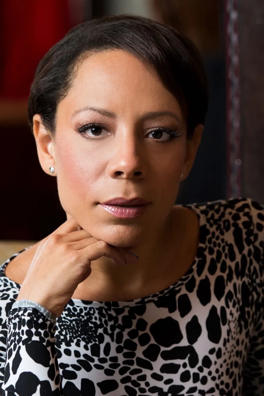 Selenis Leyva की तस्वीर