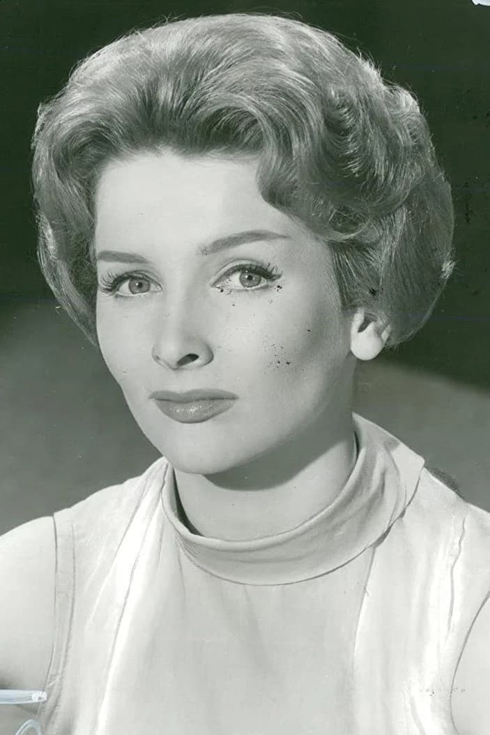 Millicent Martin fotoğrafı