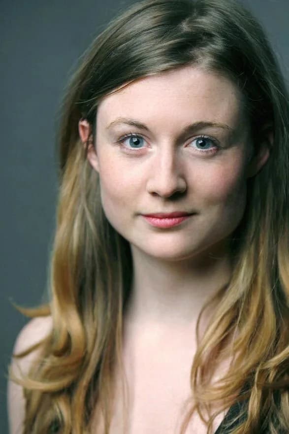 Emma Hiddleston 사진
