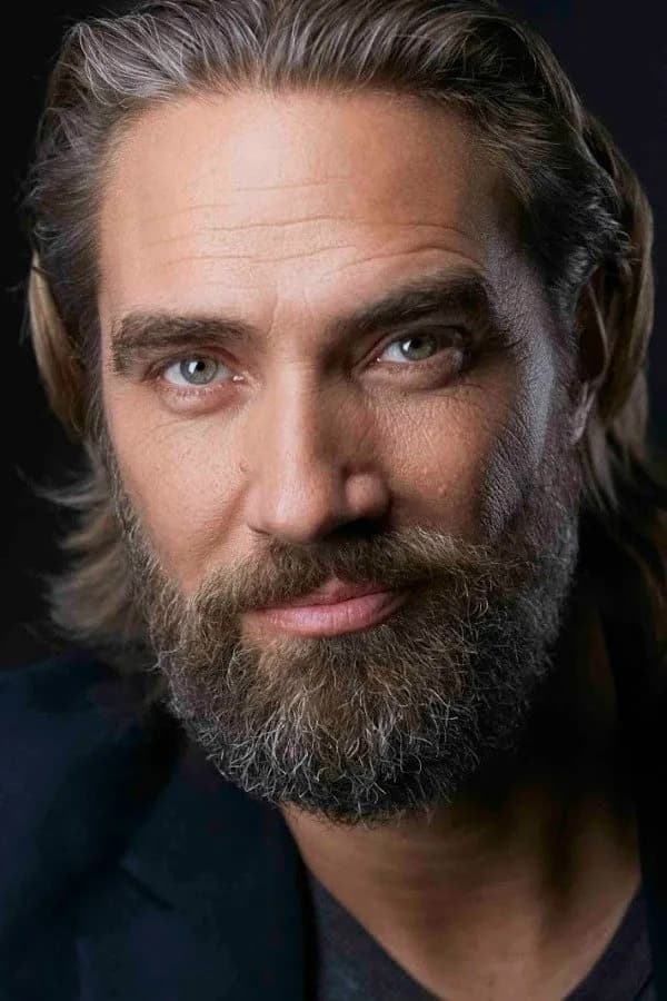 Lukas Hassel photo