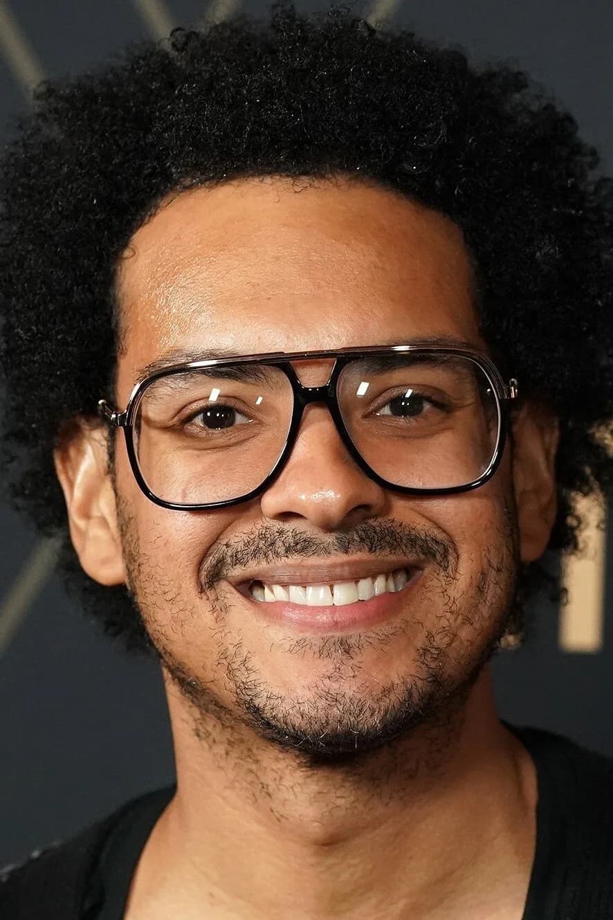 Yassir Lester photo