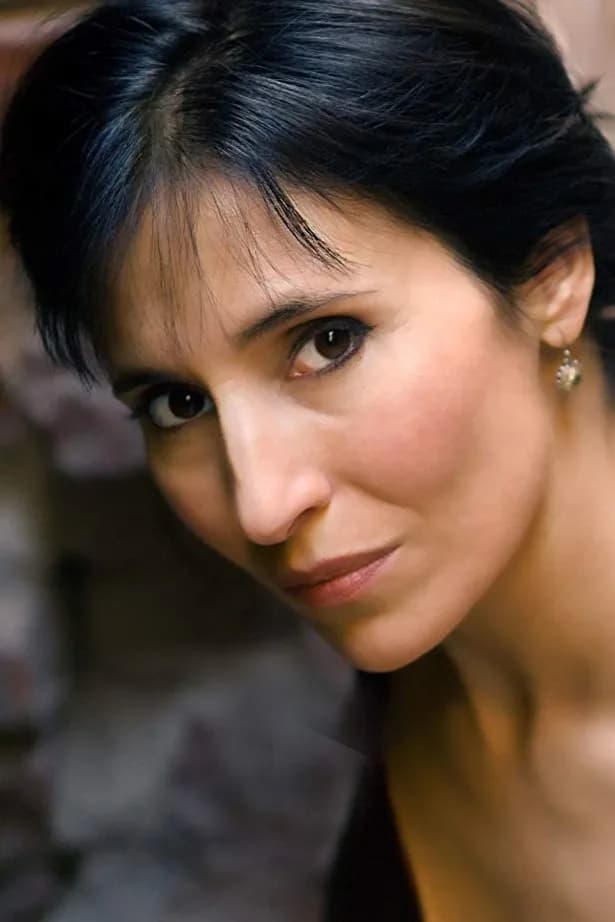 Yareli Arizmendi 사진