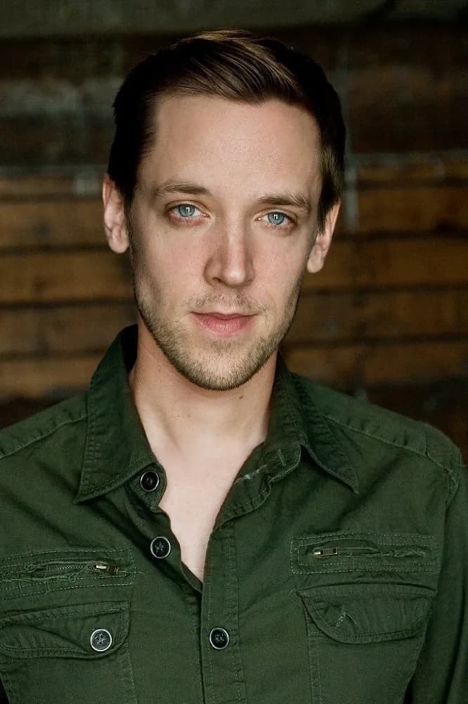 صورة J. Adam Brown