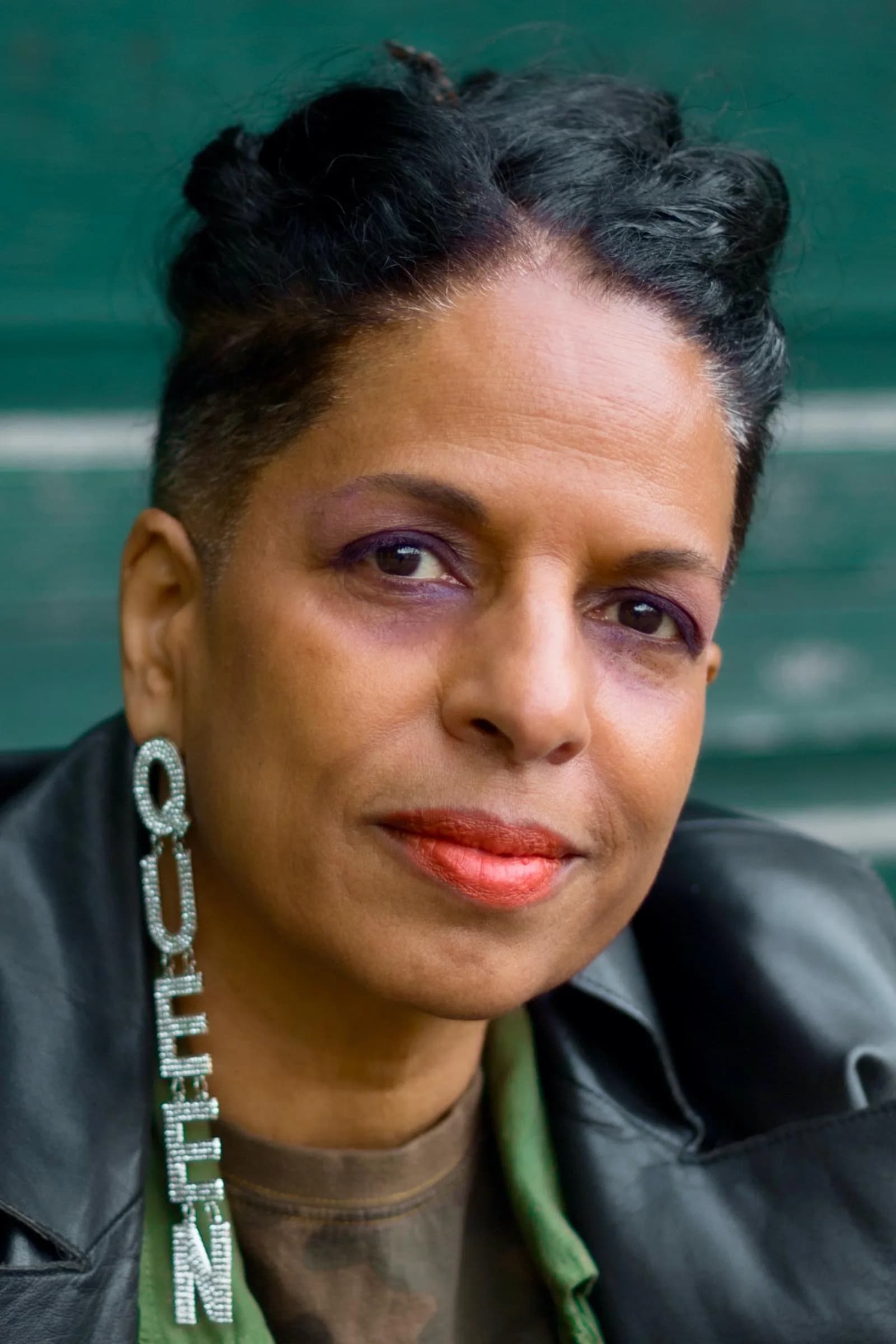 صورة Sharon Lewis