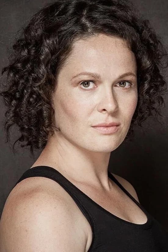 Claire Armstrong 사진