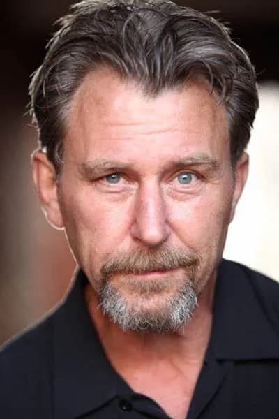 Timothy Carhart 사진