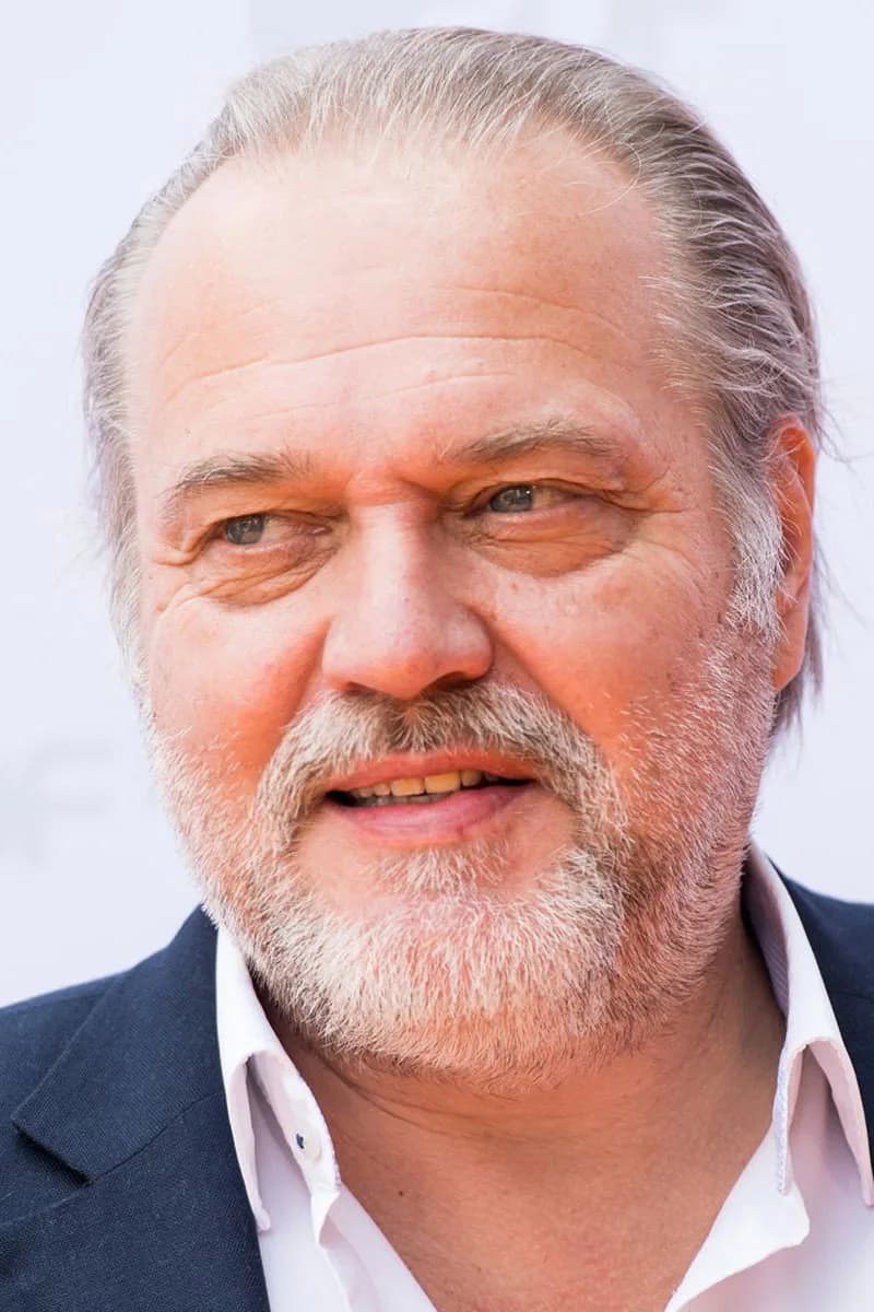 ملف Jan-Gregor Kremp الشخصي